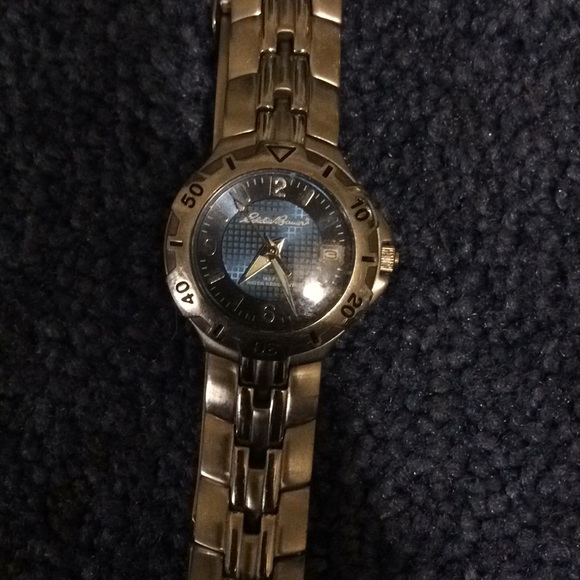 Woman's Eddie Bauer watch - Picture 3 of 3